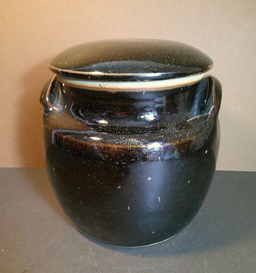 Vintage Winchcombe Studio Pottery Lidded Jar , not marked — image 2