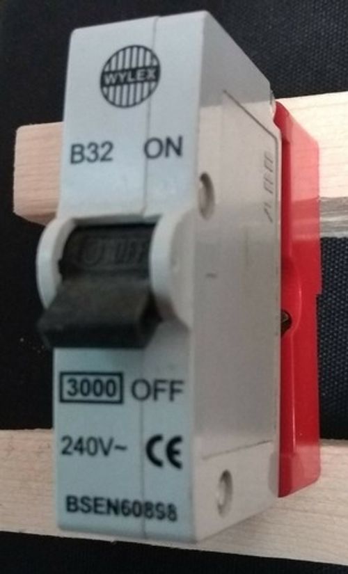 Wylex ABB plug in MCB  40A, 32A, 16A, 10A, 6A inc base replaces rewirable fuses 
