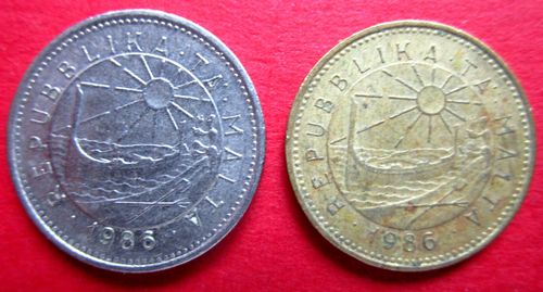 MALTA  PAIR VERY COLLECTABLE GOOD GRADE ONE & FIVE CENT COINS  BOTH DATED 1986 — image 3