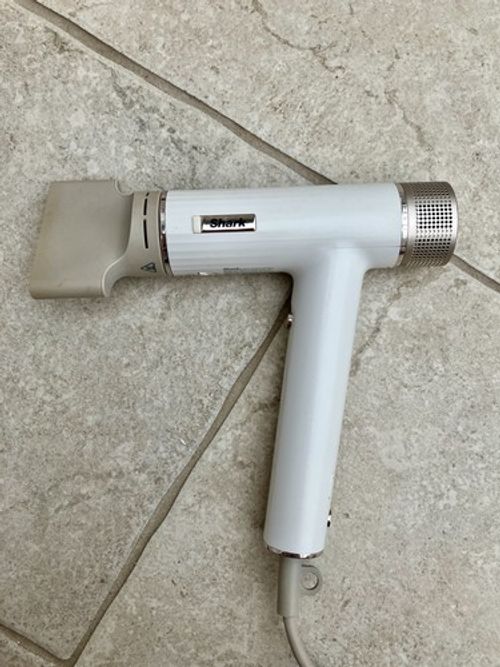 SHARK  SpeedStyle hair dryer FAULTY / NOT WORKING – FOR PARTS OR REPAIR ONLY