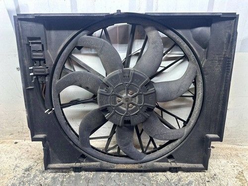 BMW 5 E60 E61 2004 Diesel radiator cooling fan 3137229009 UTV56853