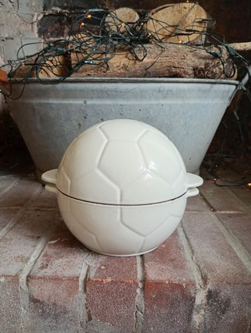 RARE Limited Ed Le Creuset Cast Iron Dutch Oven Football FIFA World Cup France98