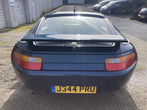 PORSCHE 928 S4 — image 9