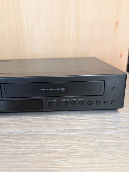 Samsung DVD-V6800 VCR DVD Player 6 Head Hi-Fi Stereo Composite Video Recorder — image 3