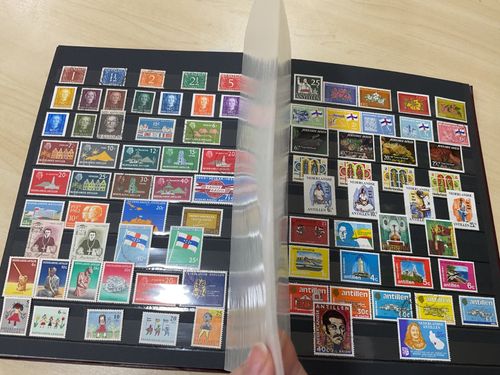 World stamps. Mostly airmails + birds.  Mint/used. Stock book @193 — image 24