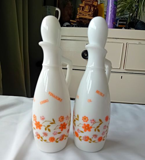 Vintage Italian Milk Glass (Cerve Parma / Made in Italy) Cruet Set 1970s