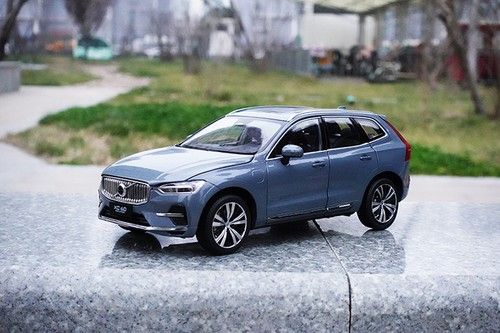 1/18 Scale Volvo XC60 SUV 2022 Grey Diecast Car Model Toy Collection Gift NIB