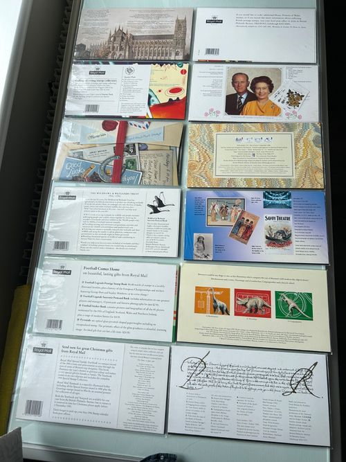 Job Lot Royal Mail Mint Stamp Presentation Packs, Science Fiction, Dinosaur, Dia — image 2