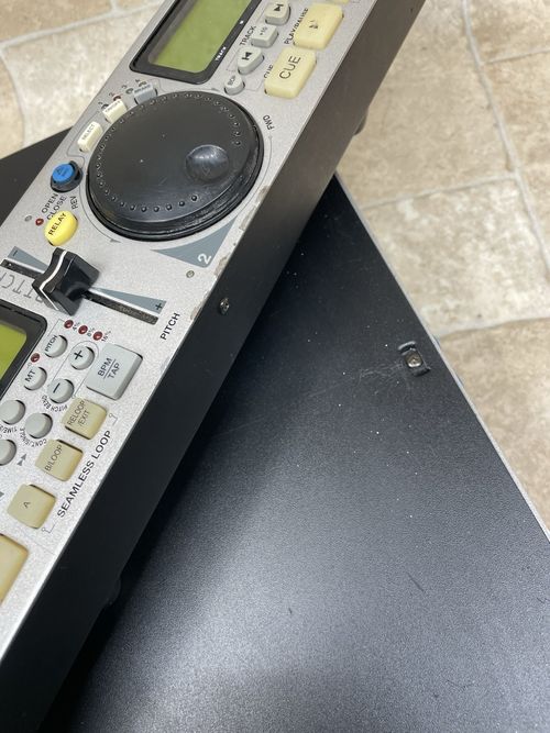 Skytec Tec 2700 DJ Controller and Dual CD Player- Read Description — image 22
