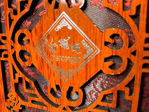 Buddhist Jade Devotional/Protection Set in Chinese Lacquer silk lined Box RARE — image 18
