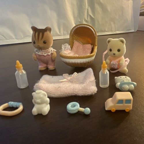 Sylvanian Families Baby Nursery Set Bear & Chipmunk Figures Lot of 11