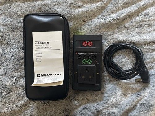 SEAWARD Checkbox 16 Electrical Test Equipment Tester with Case