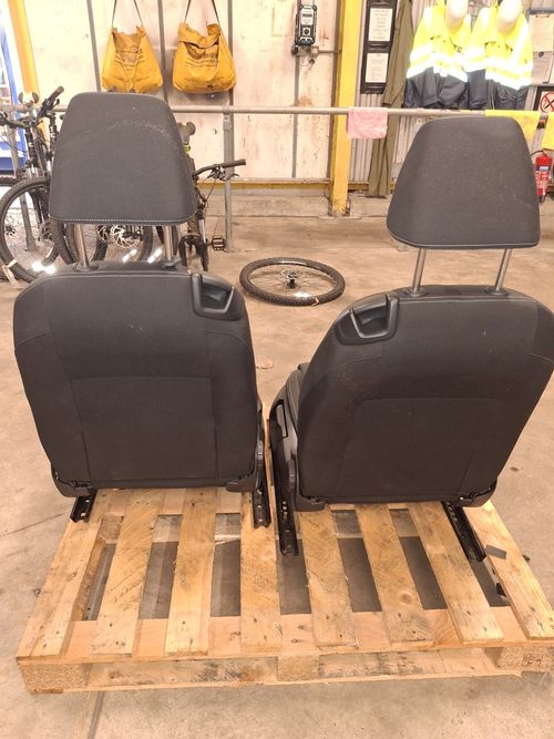 VOLKSWAGEN SCIROCCO TSI SEAT - DRIVER/RIGHT SIDE FRONT 2008-2017 — image 3