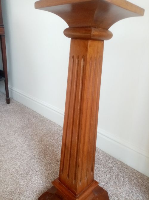 ANTIQUE WALNUT   DISPLAY  STAND COLUMN  PEDESTAL  HAT PROP STATUE   61.5 CM HIGH — image 4