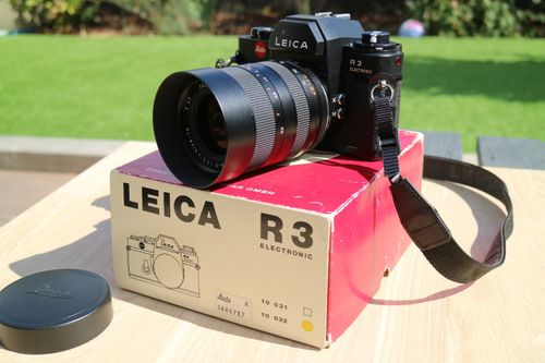 Leica R3 Electronic Black 35mm SLR Film Camera Body w/ Box, Strap, Manuals — image 15