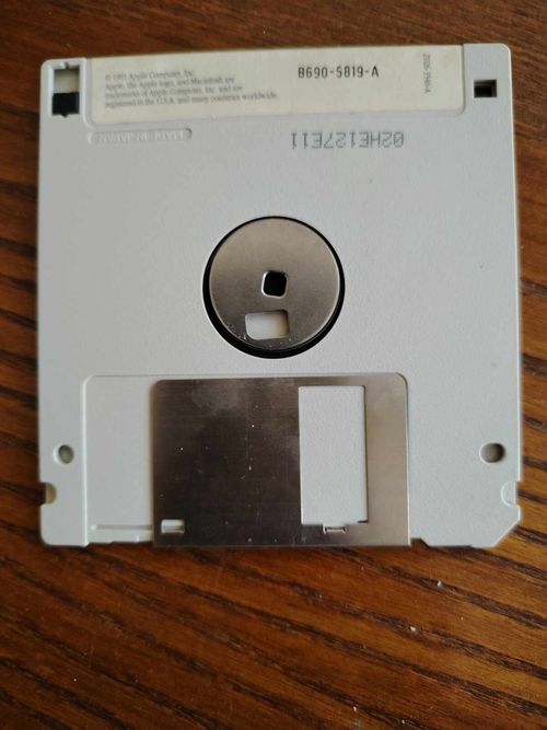 Vintage Apple Macintosh Classic M1420 7x Software Floppy Disks - Untested — image 14
