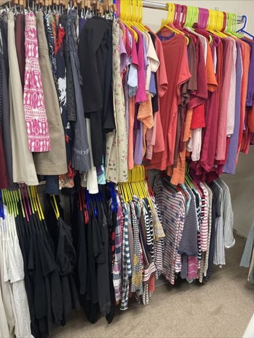 7kg+ Wholesale Bundle Pre-Loved Clothing (Variety of Brands, & Sizes) Grade A+B