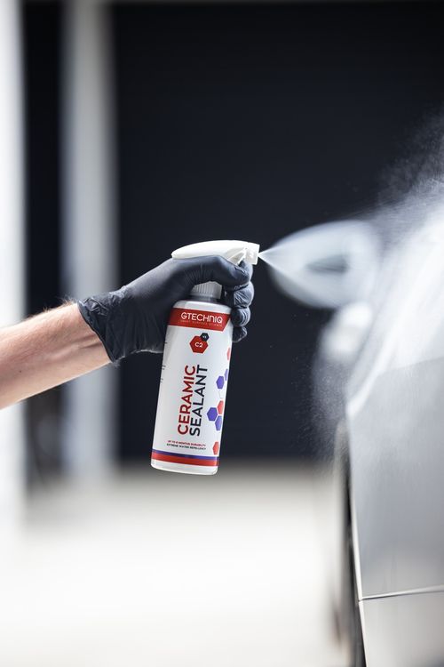 Gtechniq C2 Ceramic Sealant Car Shine Coating UV Rays & Dirt Protection 250mL — image 2