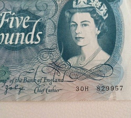 BANK OF ENGLAND RARE LAST SERIES £5 OLD FIVE POUND BANKNOTE J B PAGE B324