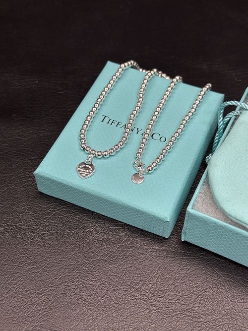Tiffany Blue Heart Tag Bead Necklace in Silver, 18 inches length — image 4