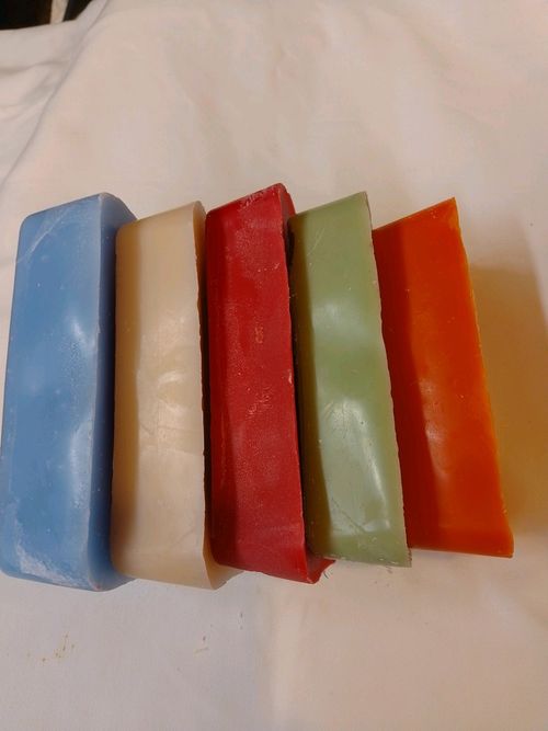 Candle wax 1.8kg for making candles Coloured @ lightly scented — image 7