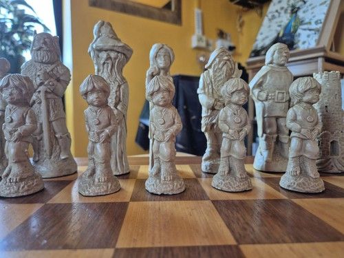 Rare Lord Of The Rings, The King Maker, Tolkien Enterprises  1979  Chess Set