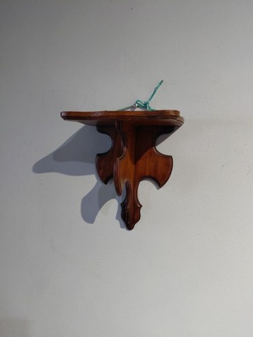 ANTIQUE  LATE VICTORIAN  ART NOUVEAU MAHOGANY WALL BRACKET SCONCE SHELF DISPLAY