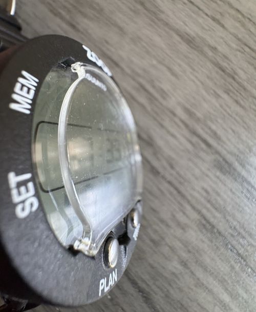 SUUNTO Zoop Dive Computer Black (New Battery) Very Nice! — image 11