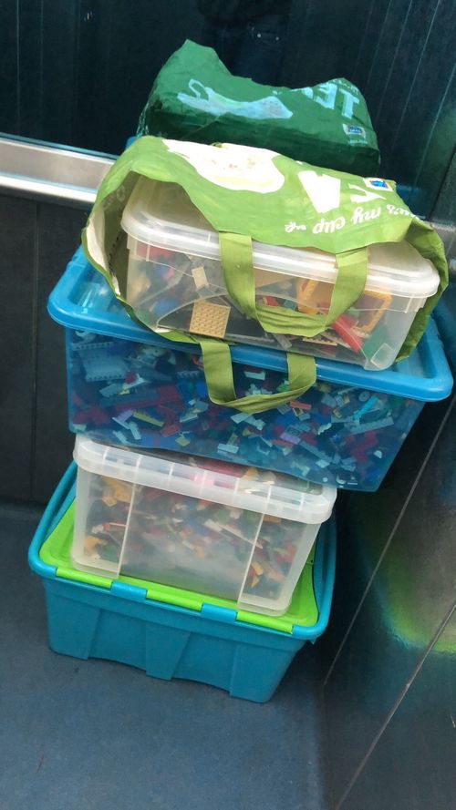 Genuine LEGO Bundle Mixed Bricks,Parts,Pieces,figures extras. JobLot Bags Of 1KG — image 6