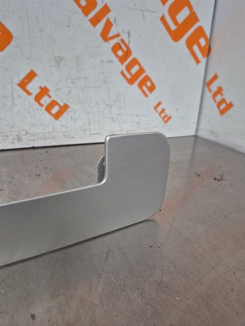 2018-23 FORD TRANSIT CUSTOM SIDE LOADING DOOR RAIL RUNNER COVER TRIM LEFT SILVER — image 2