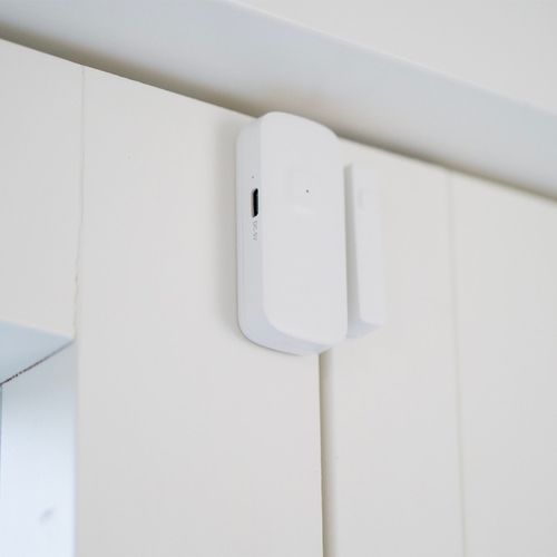 Osram Smart+ WiFi Wireless Smart Contact Sensor for Door and Window Status — image 1