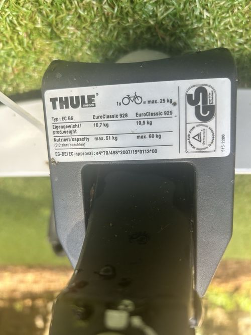 Thule Euroclassic G6 929 Three-Bike Carrier Rack with Fourth Bike Clasp Secure — image 9