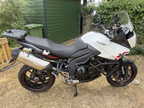 Triumph 1050 Tiger Sport — image 13