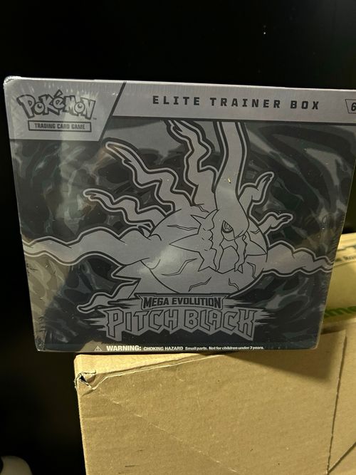 Pokémon Pokémon TCG Mega Evolution—Pitch Black Elite Trainer Box, English, 1 Box — image 1