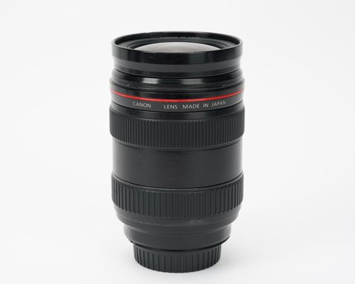 Canon EF 24-70mm f/2.8L USM Lens Wide-Angle to Portrait Length/Full-Frame Format — image 5