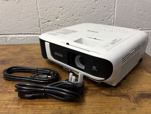 Epson EB-FH52 1080p Full HD 4000 Lumens Home Cinema Projector READ DESCRIPTION