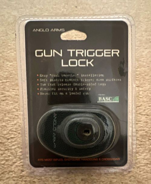 Anglo Arms GA-TRIG02 Trigger Lock Black Steel for Rifle/Pistol/Shotgun 2 Keys