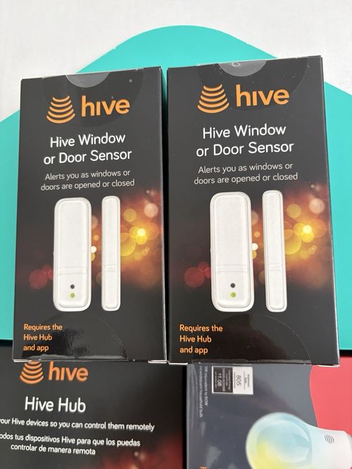 Hive Smart Home Bundle – Hub, Sensors, Lights & Active Plug — image 5