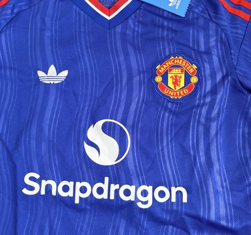adidas Manchester United Away Shirt Blue Adults Size M Short Sleeve — image 2