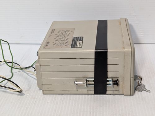 Keyence VG-301 CCD Laser Micrometer Amplifier Unit, 24VDC, with key - Free Ship — image 7