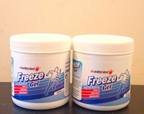 Masterplast Freeze Gel 2 x 200ml Cooling Gel Wraps Pain Relief White/Blue