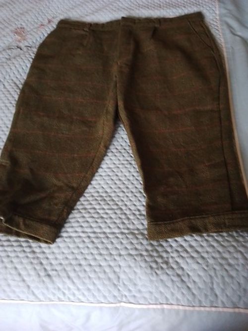 Walker and Hawkes ,Mens Checked Hunting and Country Wear trousers Size 38