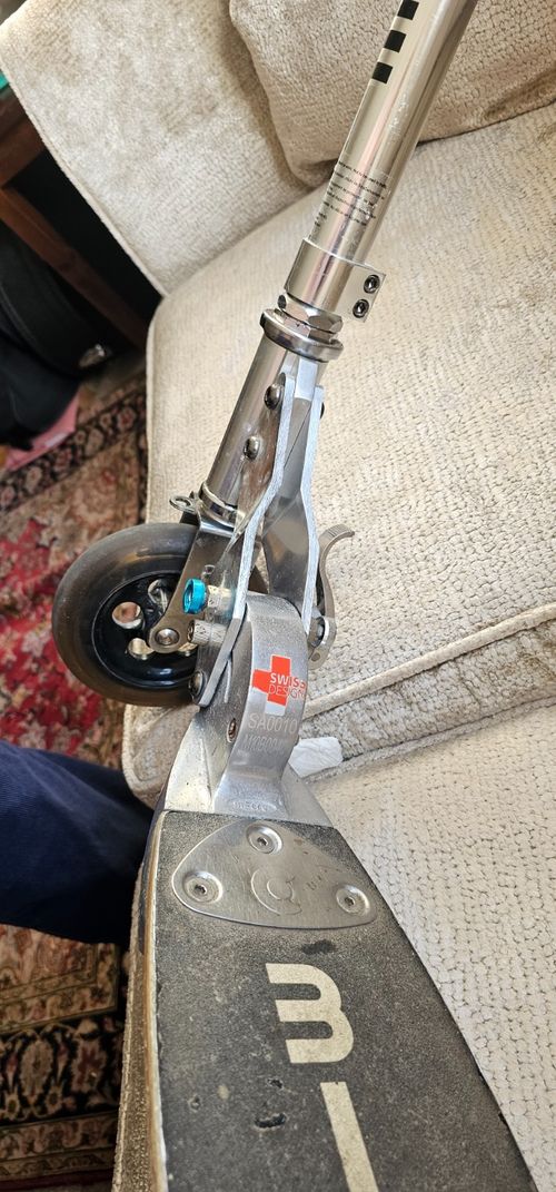 Micro classic teens/adults two wheeled scooter — image 7