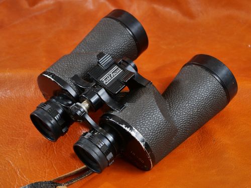 #4146 Boots Fleet Binoculars Fully Coated Optics Fast Focus 10 x 50mm Field 7° — image 5