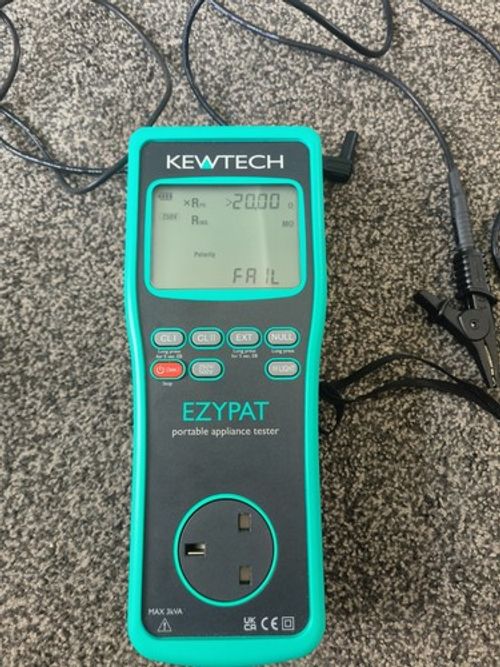Kewtech EZYPAT Portable Appliance Tester PAT with Carry Case, Leads & Croc Clip