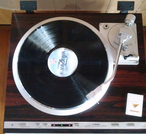 Victor QL-Y3F Turntable Quartz Direct Drive Full-Auto w/New Stylus Fully Working