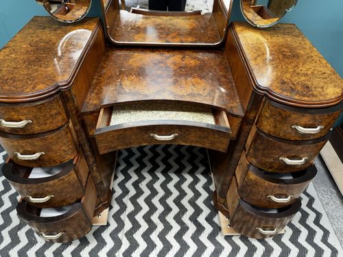 Rare Art Deco 1930s Burr Wallnut Dressing table with  triptych Mirror — image 12