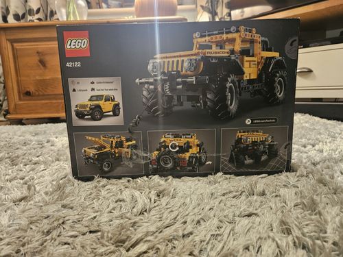 LEGO Technic 42122 Jeep Wrangler 665pcs Pull-Back Complete Set Boxed — image 3