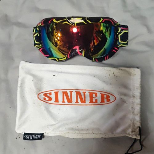 SINNER Toxic Ski Goggles Mirrored Lens UV400 Adjustable for Ski/Snowboard