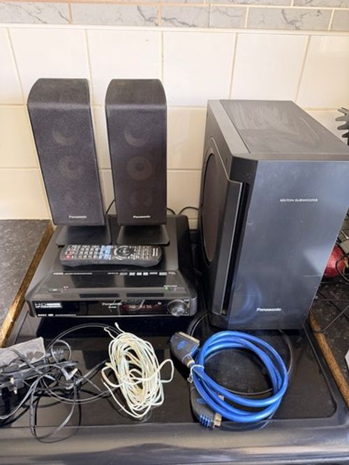 Panasonic SC-PTX50 Home Theatre System Complete with Remote Control and Manual
